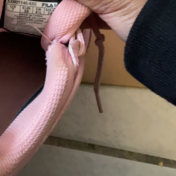 Pink Filas - Picture 4 of 7